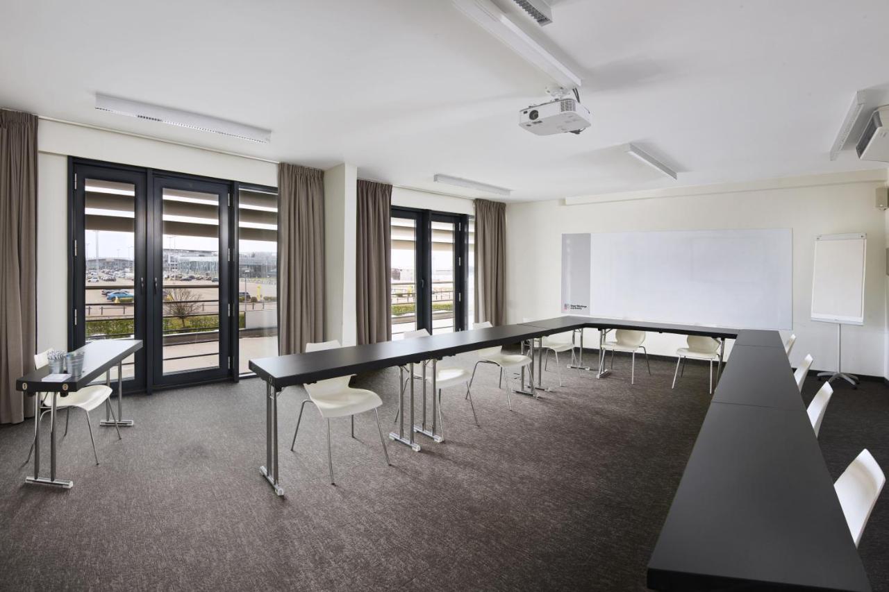 Hotel Park By Radisson Airport 4*