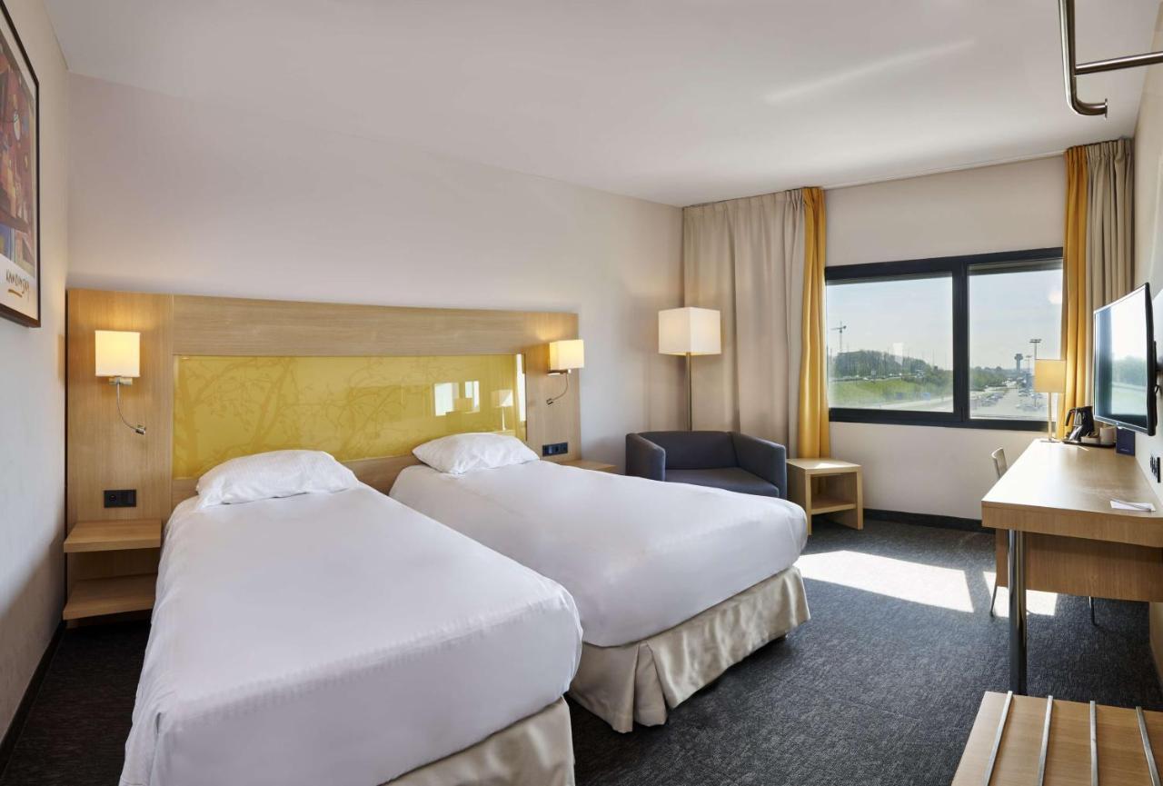 Park By Radisson Airport Hotel