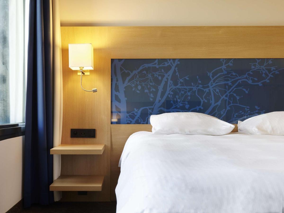 Park By Radisson Airport 4* Luik