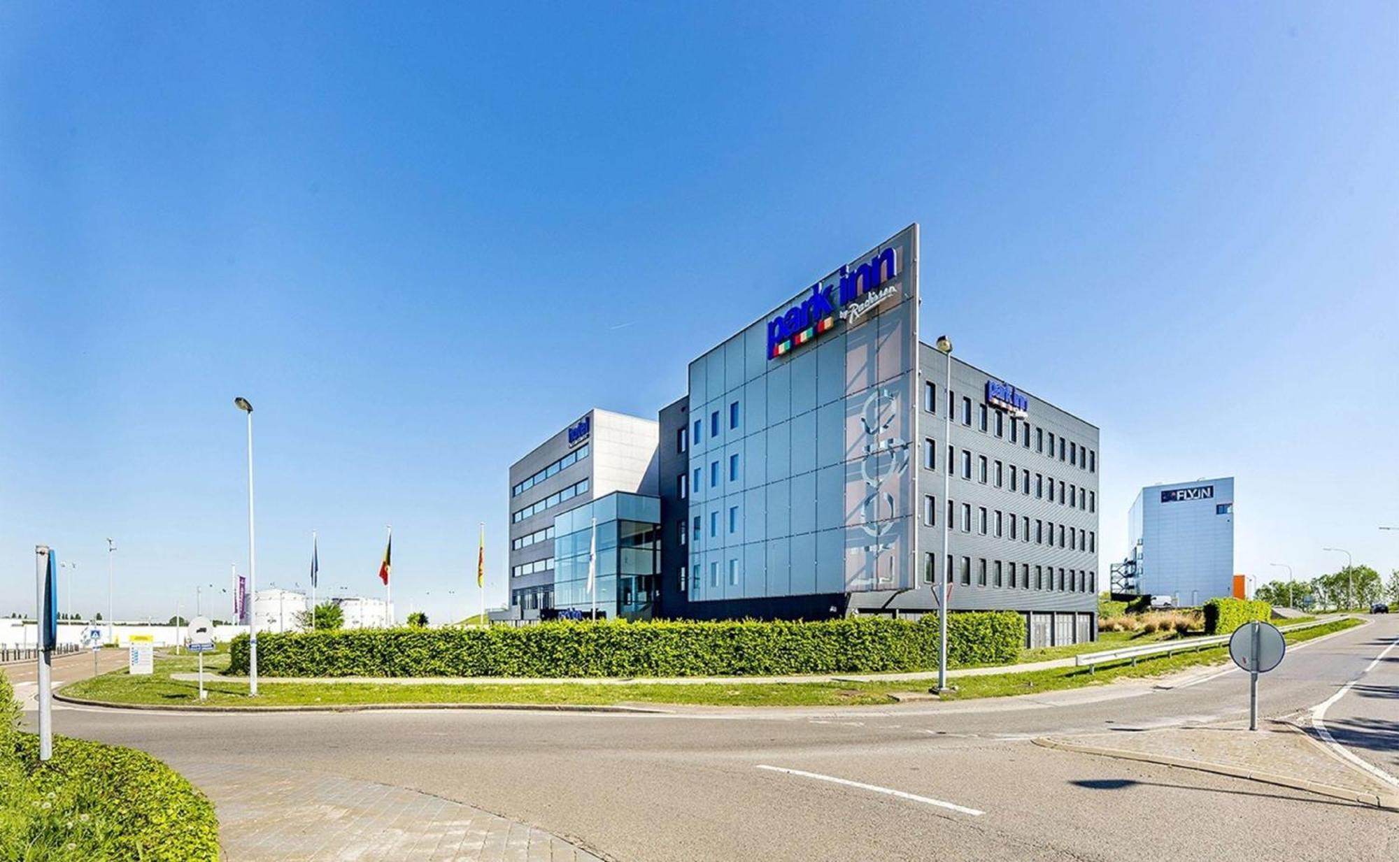 Park By Radisson Airport